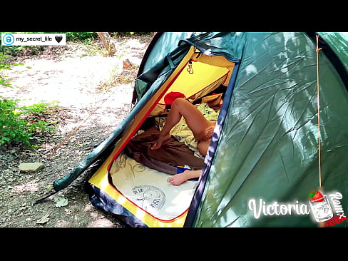 ❤️ Gefilmd op camera Gepassioneerd aftrekken Vreemdeling in een tent Sluts at porn nl.pornovore.ru ❤
