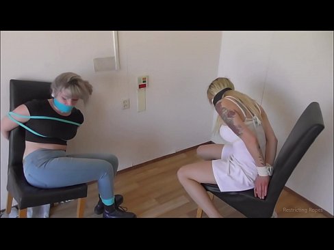 ❤️ Verslaafd / vastgebonden en de mond gesnoerd / jonkvrouw in nood Sluts at porn nl.pornovore.ru ❤